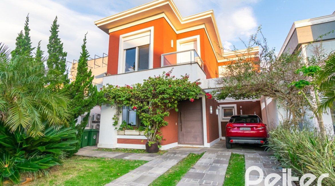 Casa em Condomínio à venda com 220m², 4 dormitórios, 4 suítes, 2 vagas, no bairro Terra Ville em PORTO ALEGRE