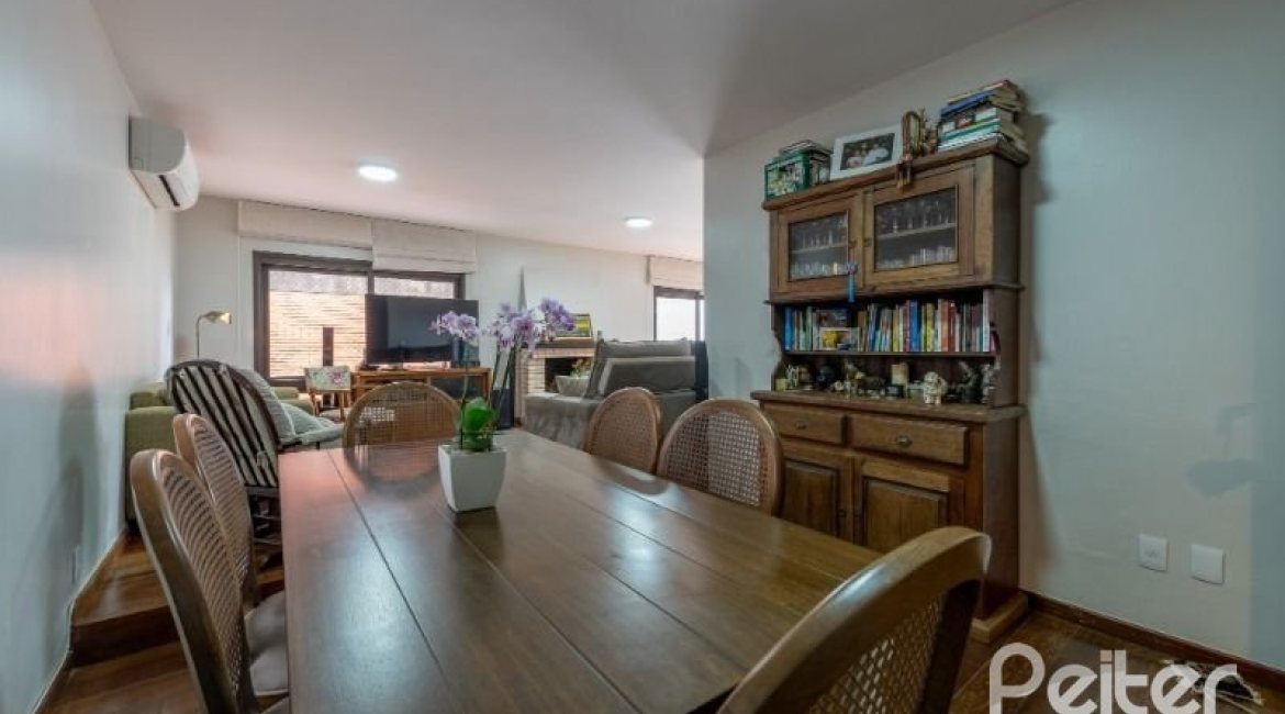 Apartamento à venda com 157m², 3 dormitórios, 1 suíte, 2 vagas, no bairro Tristeza em PORTO ALEGRE