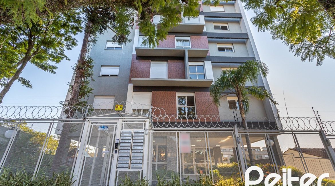 Apartamento à venda com 103m², 3 dormitórios, 1 suíte, 2 vagas, no bairro Cristal em Porto Alegre