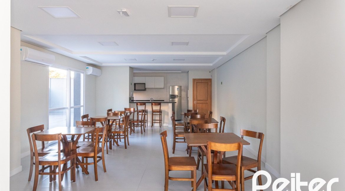 Apartamento à venda com 103m², 3 dormitórios, 1 suíte, 2 vagas, no bairro Cristal em Porto Alegre