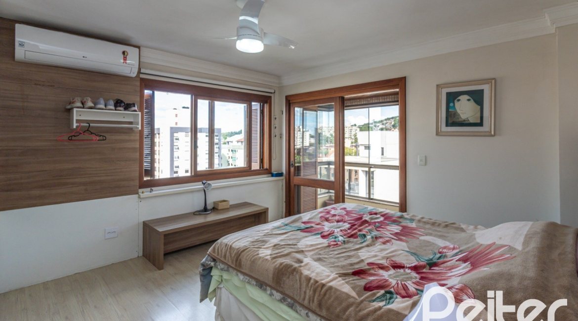 Apartamento à venda com 154m², 3 dormitórios, 1 suíte, 2 vagas, no bairro Tristeza em PORTO ALEGRE