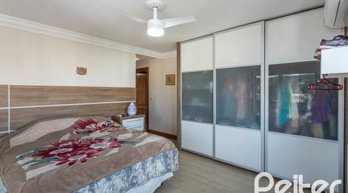 Apartamento à venda com 154m², 3 dormitórios, 1 suíte, 2 vagas, no bairro Tristeza em PORTO ALEGRE