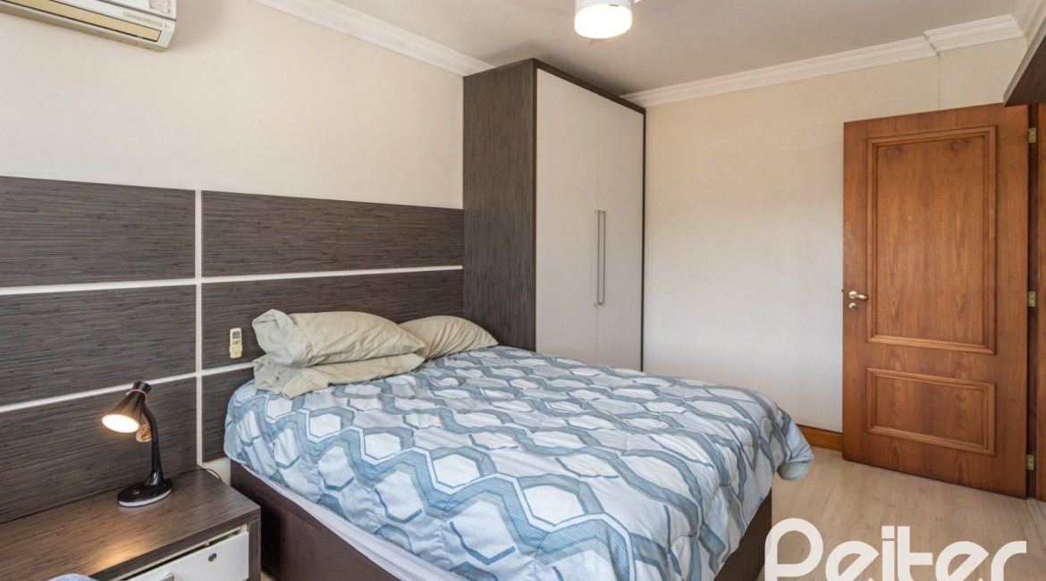 Apartamento à venda com 154m², 3 dormitórios, 1 suíte, 2 vagas, no bairro Tristeza em PORTO ALEGRE
