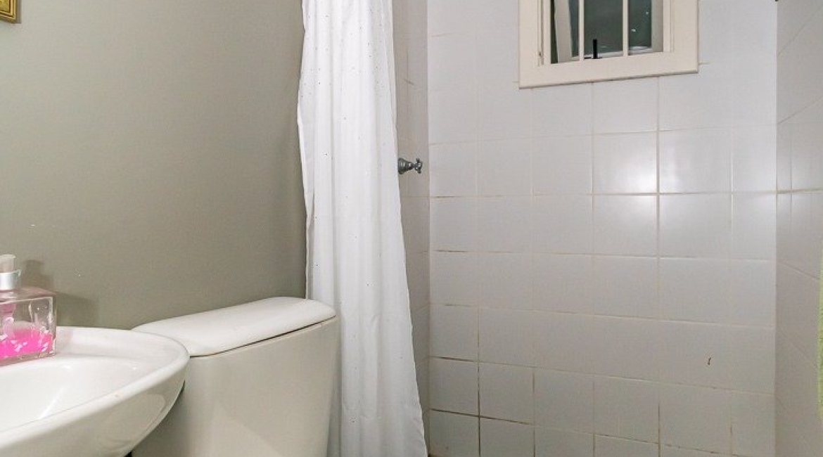 Casa à venda com 413m², 3 dormitórios, 3 suítes, 4 vagas, no bairro Sétimo Céu em Porto Alegre