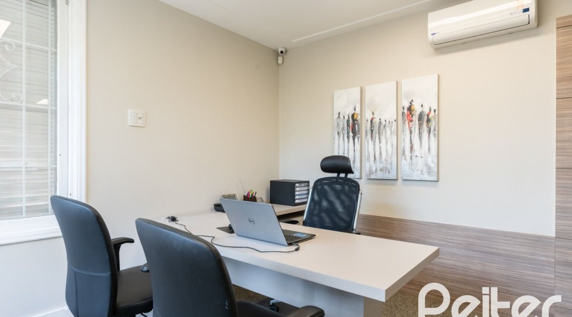  à venda, no bairro  em 