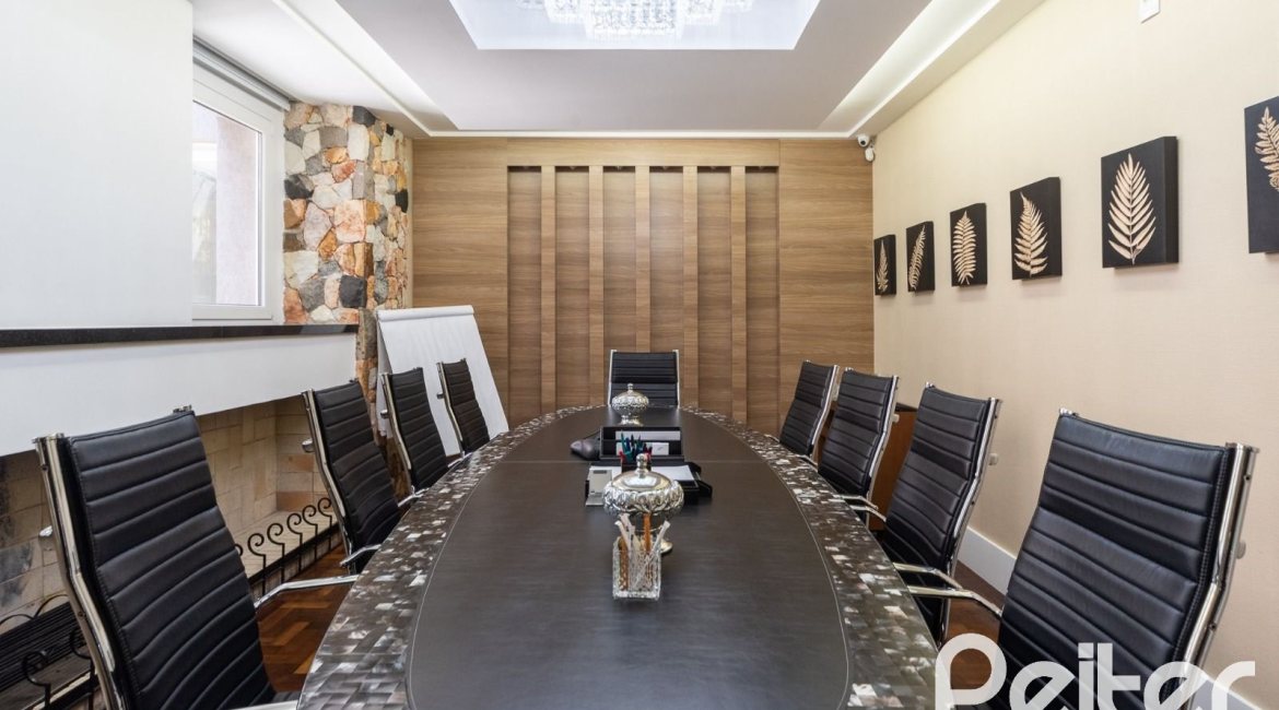  à venda, no bairro  em 