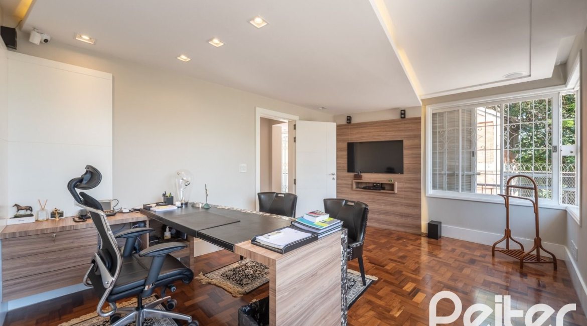  à venda, no bairro  em 