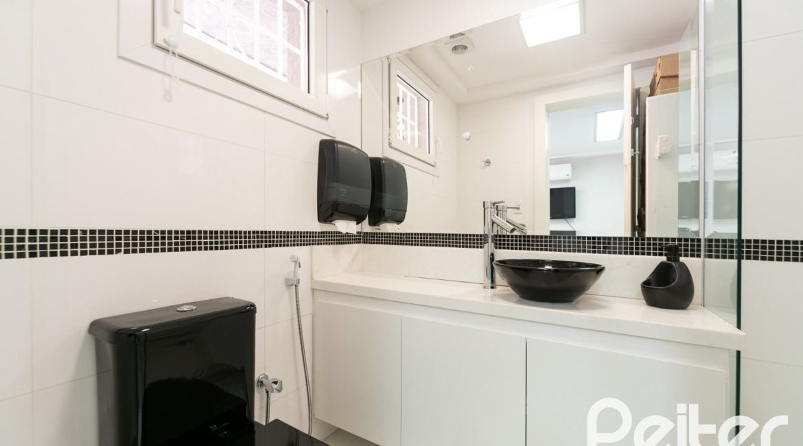  à venda, no bairro  em 