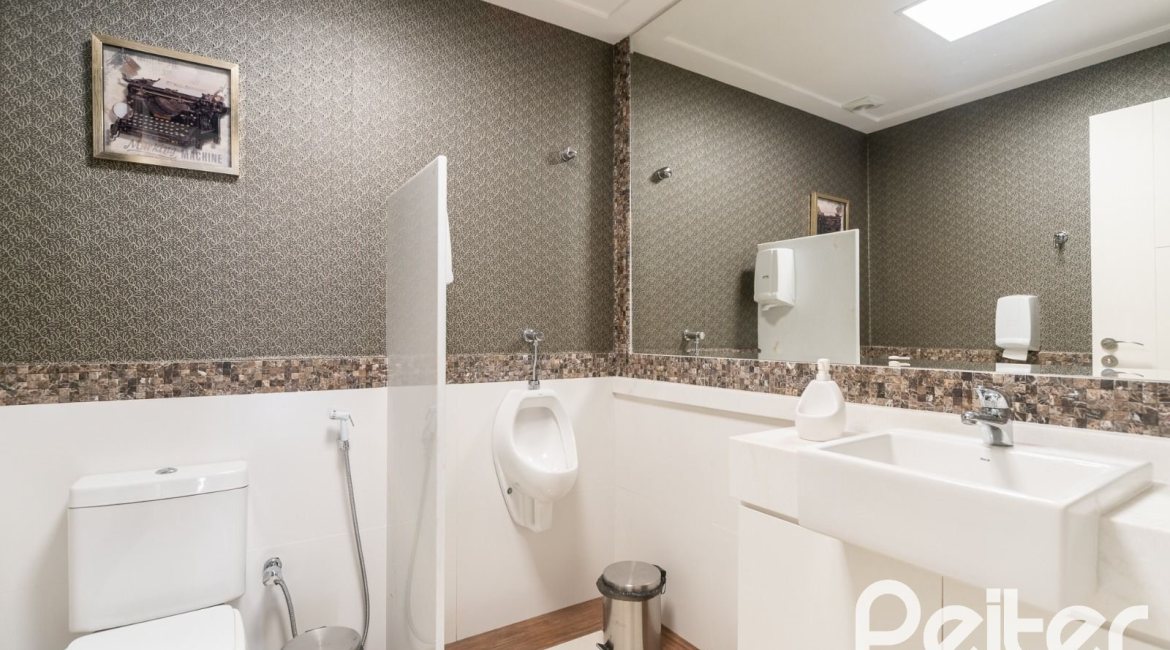  à venda, no bairro  em 