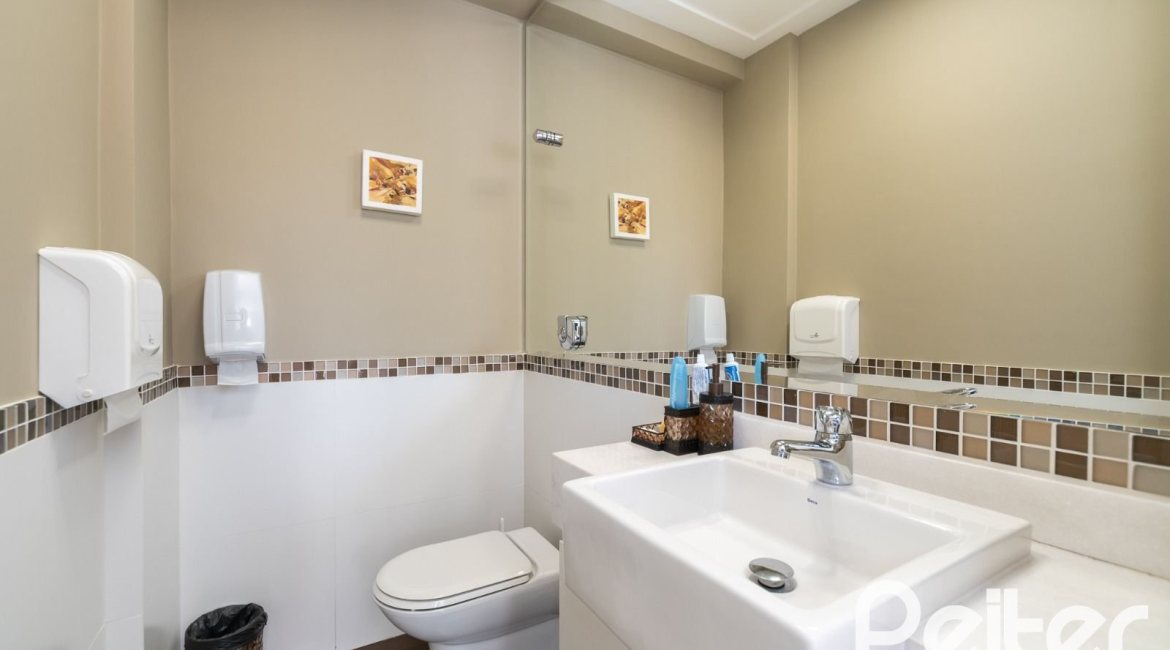  à venda, no bairro  em 