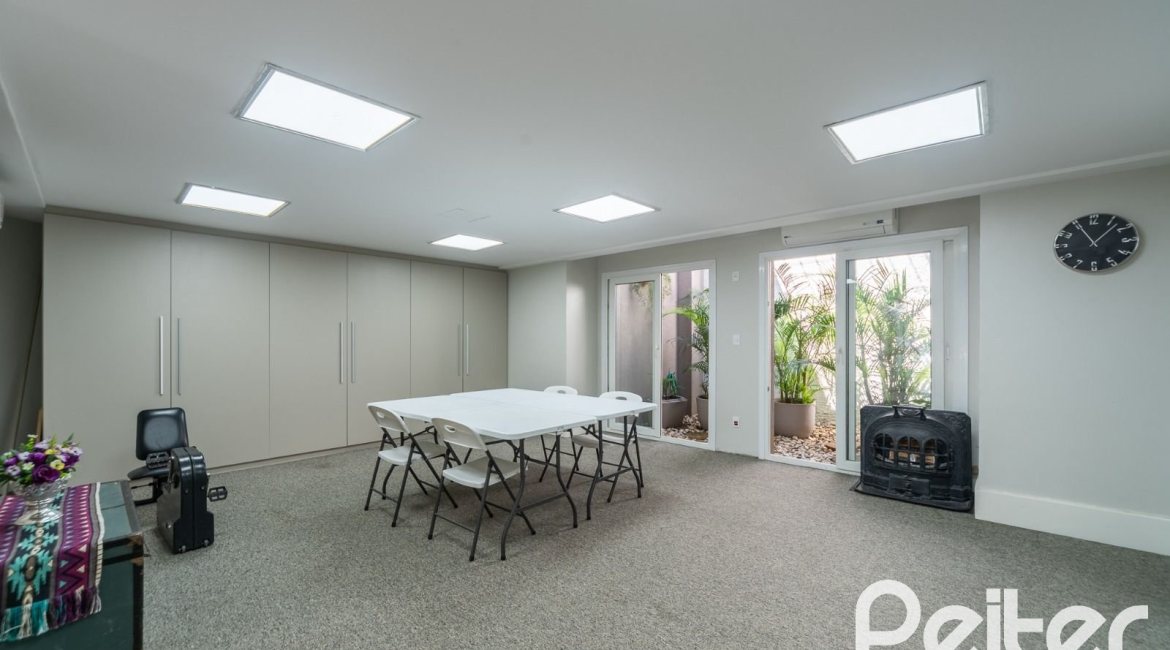  à venda, no bairro  em 