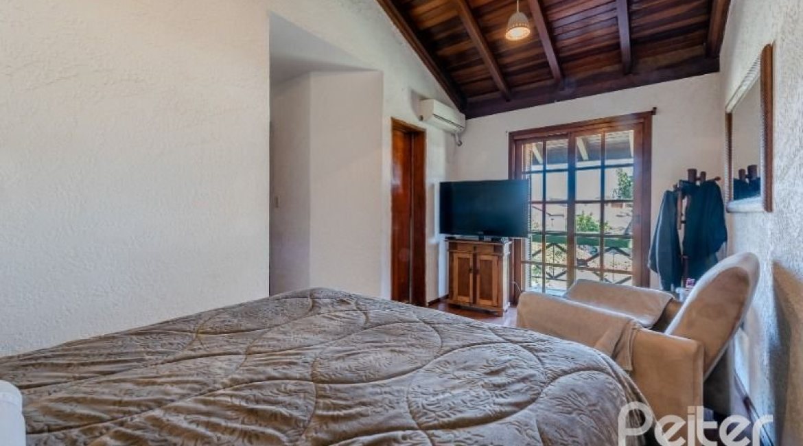 Casa em Condomínio à venda com 145m², 3 dormitórios, 1 suíte, 2 vagas, no bairro Ipanema em Porto Alegre