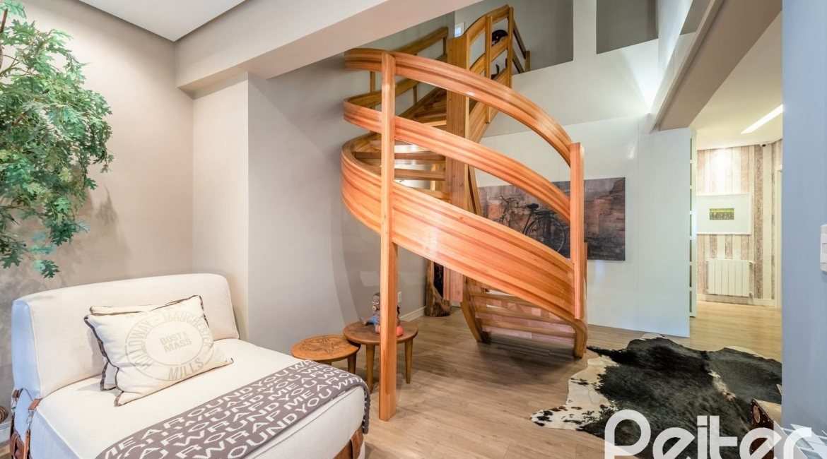 Casa em Condomínio à venda com 568m², 4 dormitórios, 4 suítes, 5 vagas, no bairro Pedra Redonda em PORTO ALEGRE