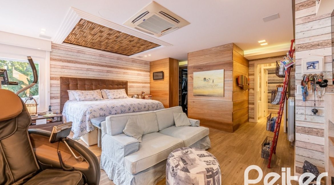 Casa em Condomínio à venda com 568m², 4 dormitórios, 4 suítes, 5 vagas, no bairro Pedra Redonda em PORTO ALEGRE
