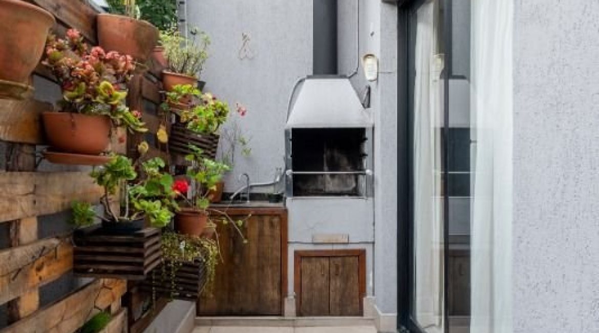 Casa em Condomínio à venda com 211m², 3 dormitórios, 1 suíte, 2 vagas, no bairro Tristeza em Porto Alegre