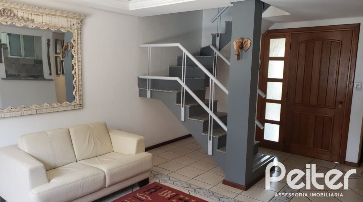 Casa em Condomínio à venda com 300m², 3 dormitórios, 3 suítes, 3 vagas, no bairro Ipanema em Porto Alegre