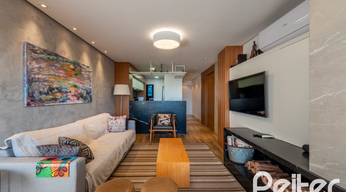 Cobertura à venda com 196m², 3 dormitórios, 1 suíte, 2 vagas, no bairro Tristeza em Porto Alegre