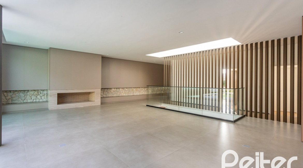 Casa em Condomínio à venda com 434m², 4 dormitórios, 4 suítes, 6 vagas, no bairro Terra Ville em PORTO ALEGRE