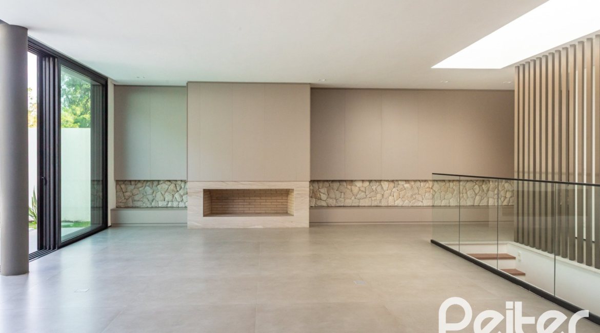 Casa em Condomínio à venda com 434m², 4 dormitórios, 4 suítes, 6 vagas, no bairro Terra Ville em PORTO ALEGRE