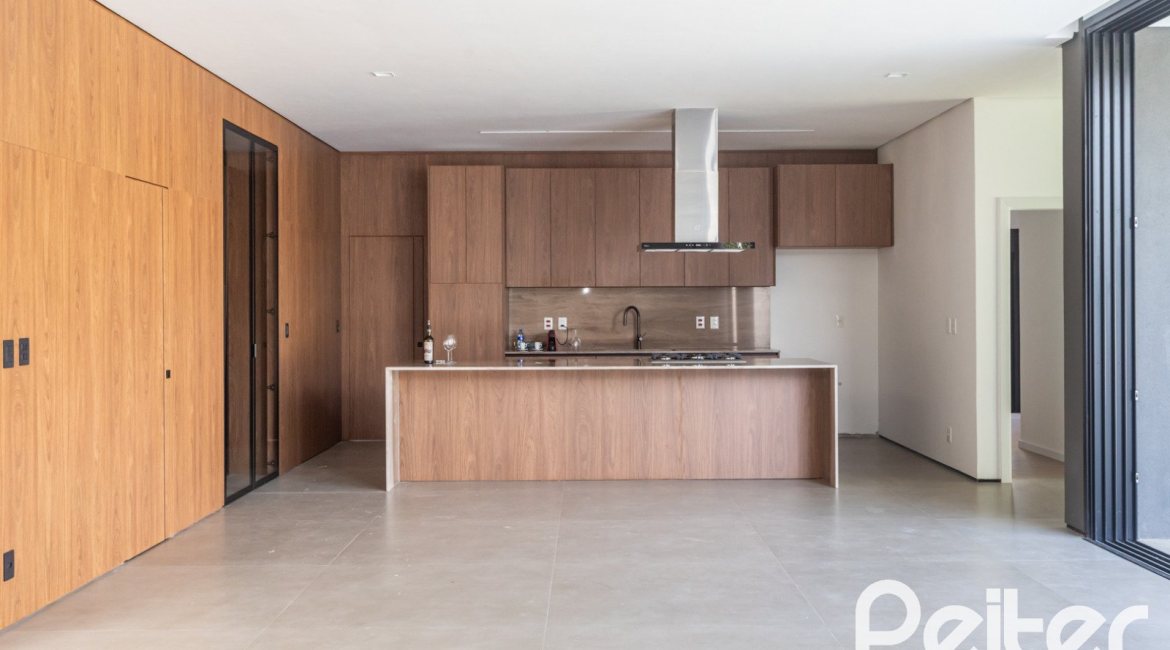 Casa em Condomínio à venda com 434m², 4 dormitórios, 4 suítes, 6 vagas, no bairro Terra Ville em PORTO ALEGRE