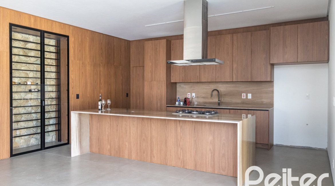 Casa em Condomínio à venda com 434m², 4 dormitórios, 4 suítes, 6 vagas, no bairro Terra Ville em PORTO ALEGRE
