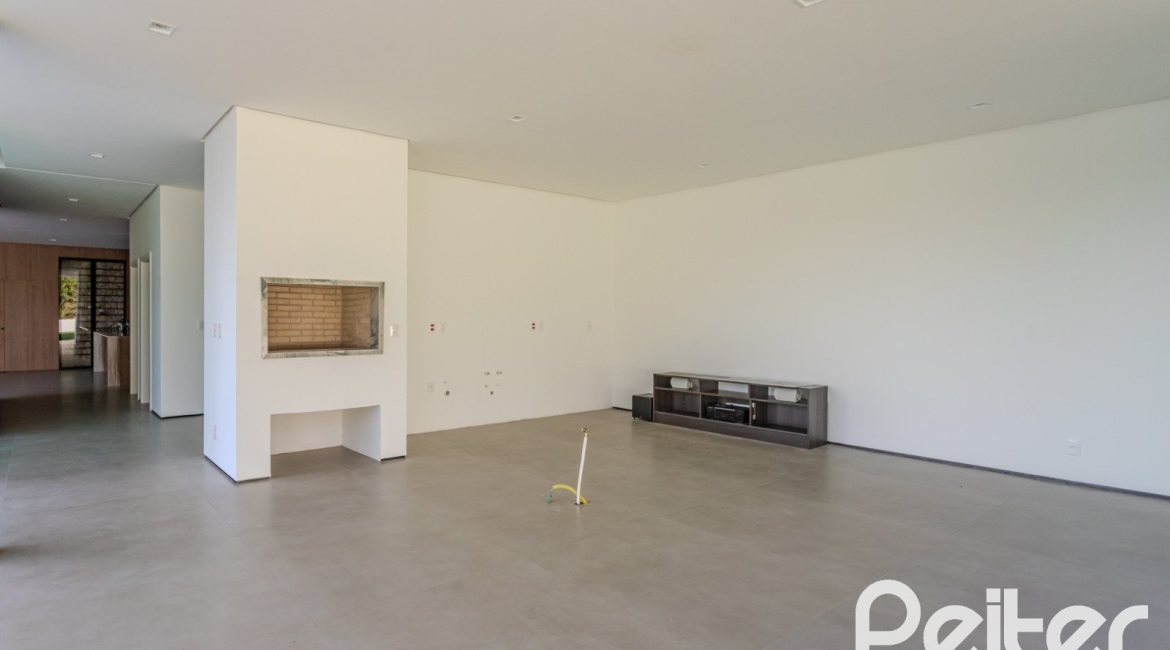 Casa em Condomínio à venda com 434m², 4 dormitórios, 4 suítes, 6 vagas, no bairro Terra Ville em PORTO ALEGRE