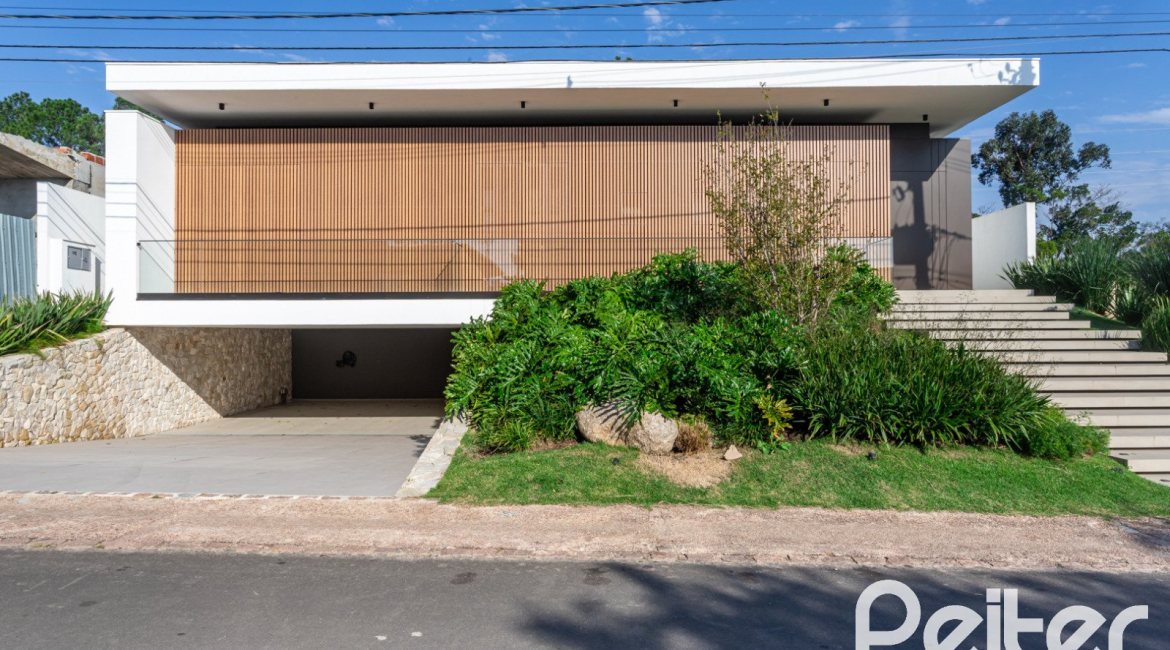 Casa em Condomínio à venda com 434m², 4 dormitórios, 4 suítes, 6 vagas, no bairro Terra Ville em PORTO ALEGRE