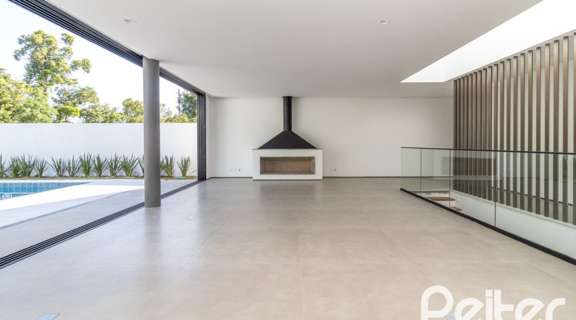 Casa em Condomínio à venda com 434m², 4 dormitórios, 4 suítes, 6 vagas, no bairro Terra Ville em PORTO ALEGRE