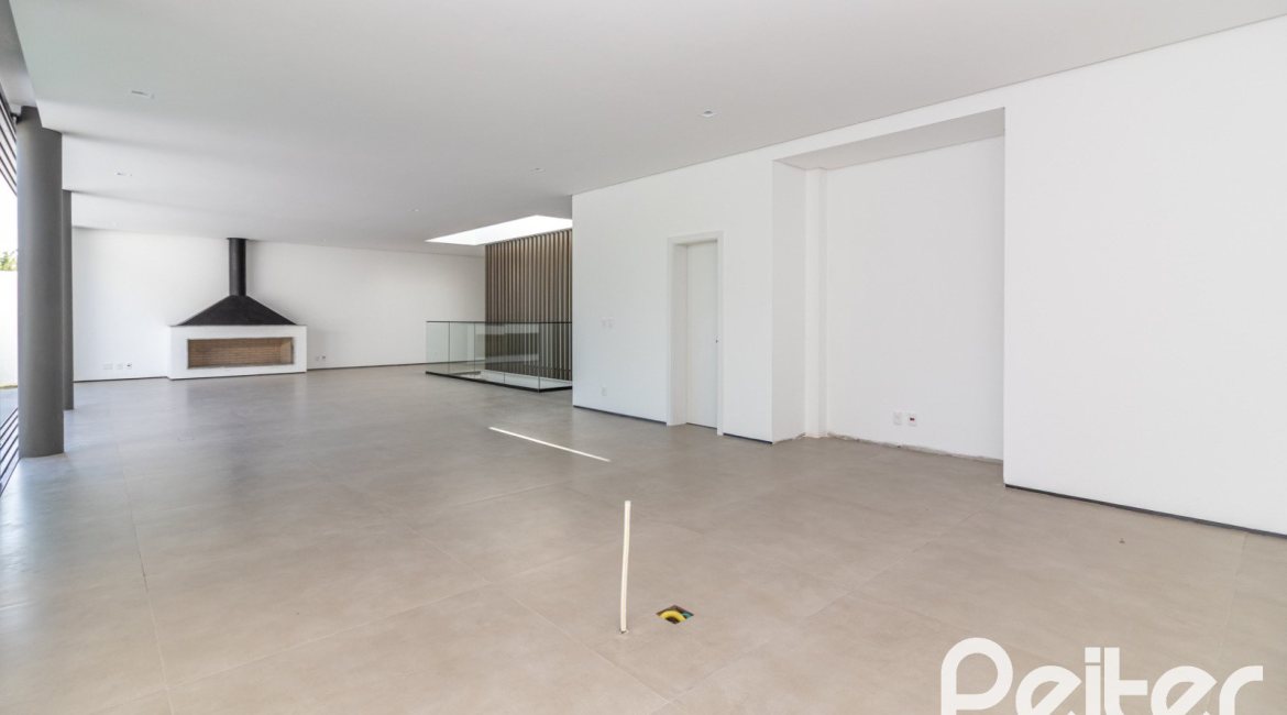 Casa em Condomínio à venda com 434m², 4 dormitórios, 4 suítes, 6 vagas, no bairro Terra Ville em PORTO ALEGRE