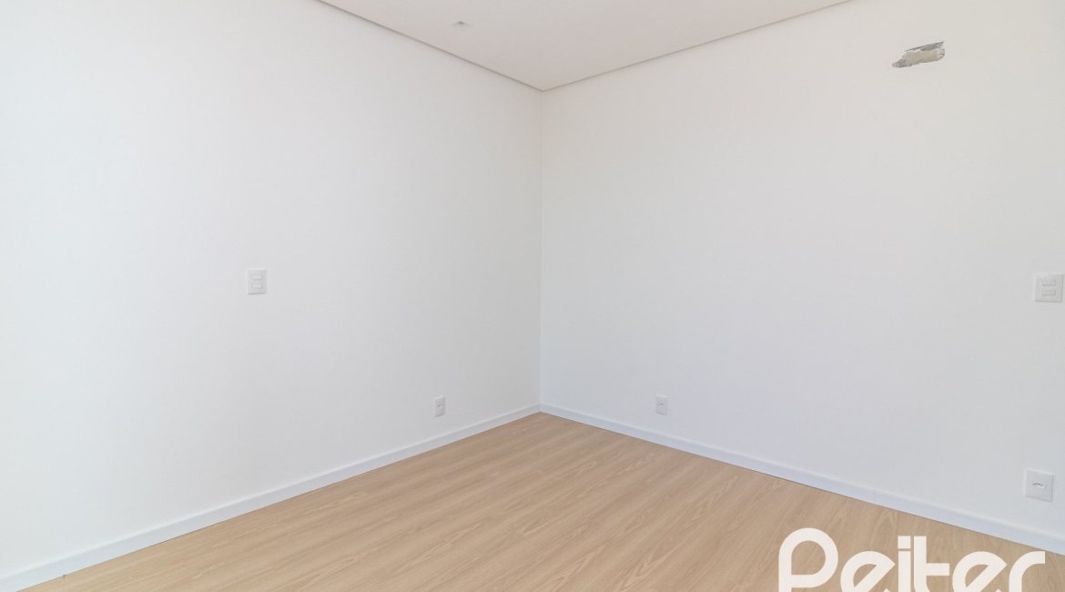 Casa em Condomínio à venda com 434m², 4 dormitórios, 4 suítes, 6 vagas, no bairro Terra Ville em PORTO ALEGRE