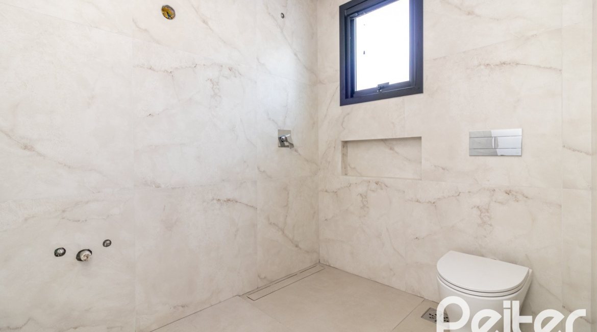 Casa em Condomínio à venda com 434m², 4 dormitórios, 4 suítes, 6 vagas, no bairro Terra Ville em PORTO ALEGRE