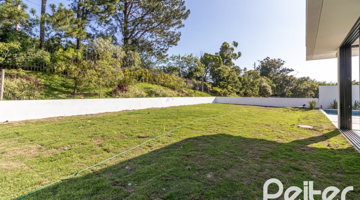 Casa em Condomínio à venda com 434m², 4 dormitórios, 4 suítes, 6 vagas, no bairro Terra Ville em PORTO ALEGRE