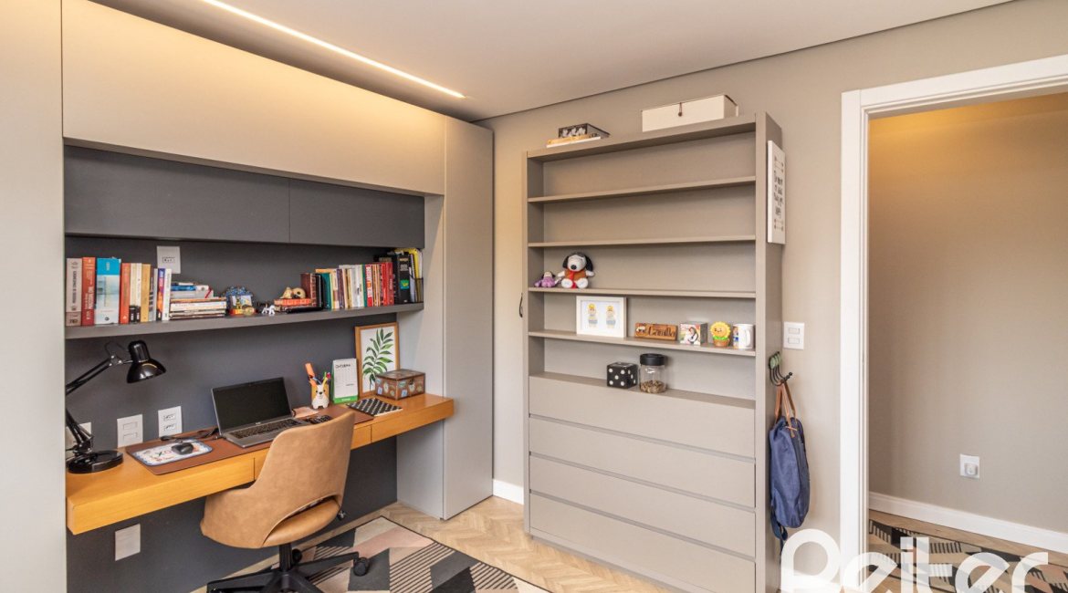 Casa em Condomínio à venda com 190m², 3 dormitórios, 3 suítes, 2 vagas, no bairro Tristeza em Porto Alegre