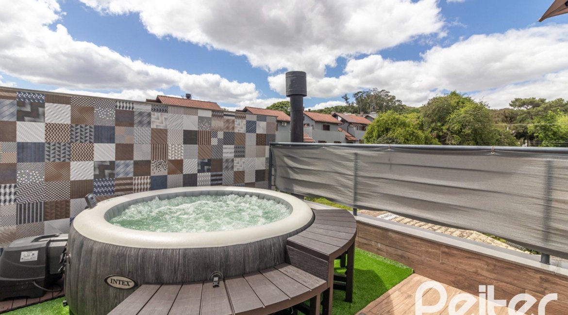 Casa em Condomínio à venda com 190m², 3 dormitórios, 3 suítes, 2 vagas, no bairro Tristeza em Porto Alegre