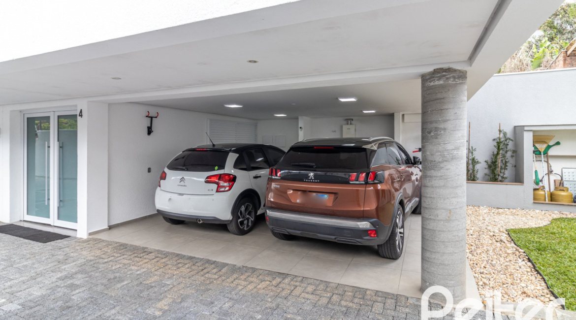 Casa em Condomínio à venda com 190m², 3 dormitórios, 3 suítes, 2 vagas, no bairro Tristeza em Porto Alegre