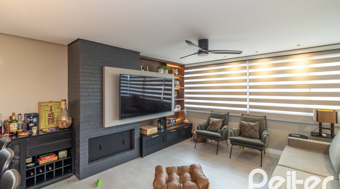 Casa em Condomínio à venda com 190m², 3 dormitórios, 3 suítes, 2 vagas, no bairro Tristeza em Porto Alegre