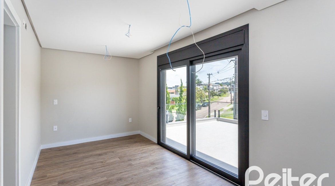 Casa em Condomínio à venda com 380m², 4 dormitórios, 4 suítes, 3 vagas, no bairro Alphaville em PORTO ALEGRE