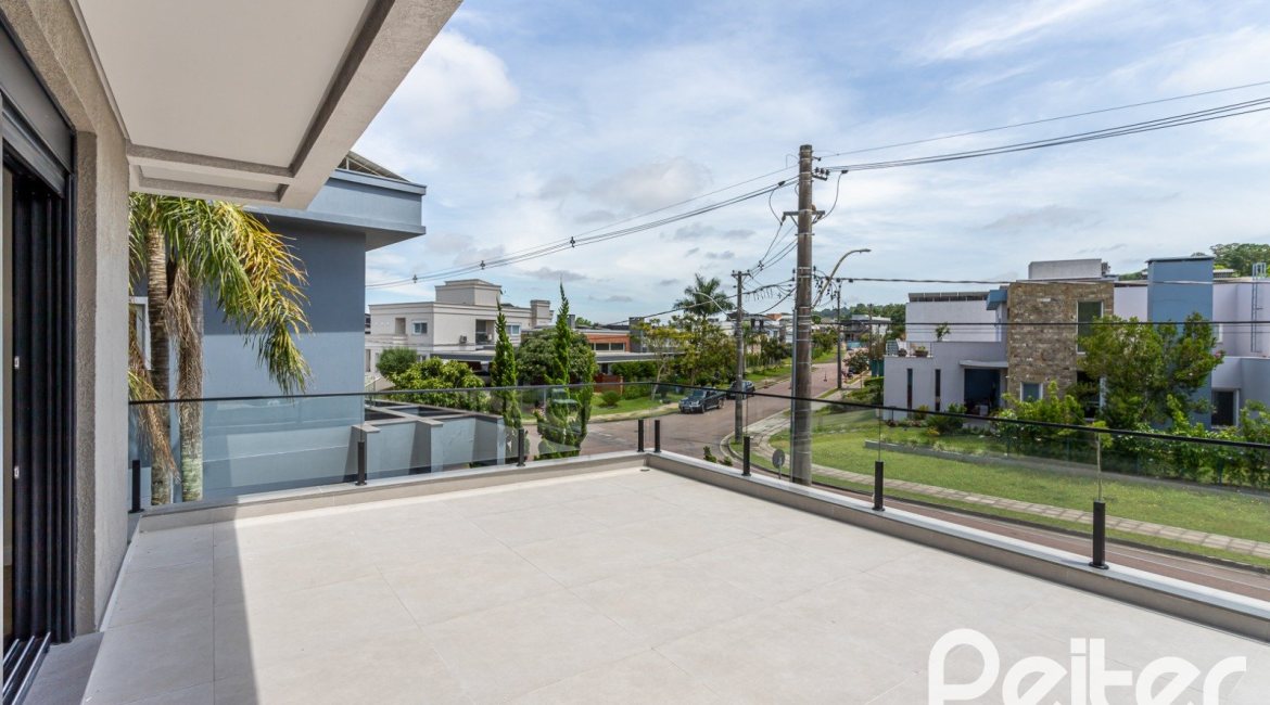 Casa em Condomínio à venda com 380m², 4 dormitórios, 4 suítes, 3 vagas, no bairro Alphaville em PORTO ALEGRE
