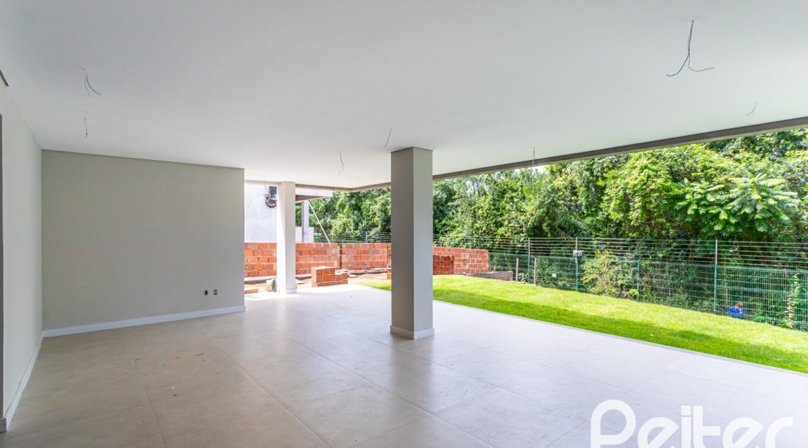Casa em Condomínio à venda com 380m², 4 dormitórios, 4 suítes, 3 vagas, no bairro Alphaville em PORTO ALEGRE