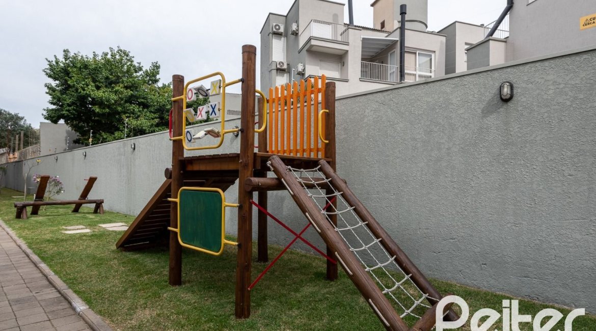 Apartamento à venda com 94m², 3 dormitórios, 1 suíte, 2 vagas, no bairro Ipanema em Porto Alegre