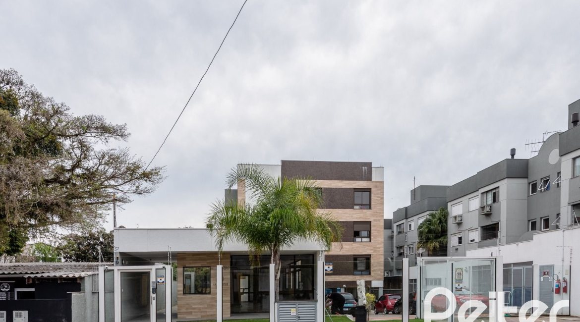 Apartamento à venda com 94m², 3 dormitórios, 1 suíte, 2 vagas, no bairro Ipanema em Porto Alegre