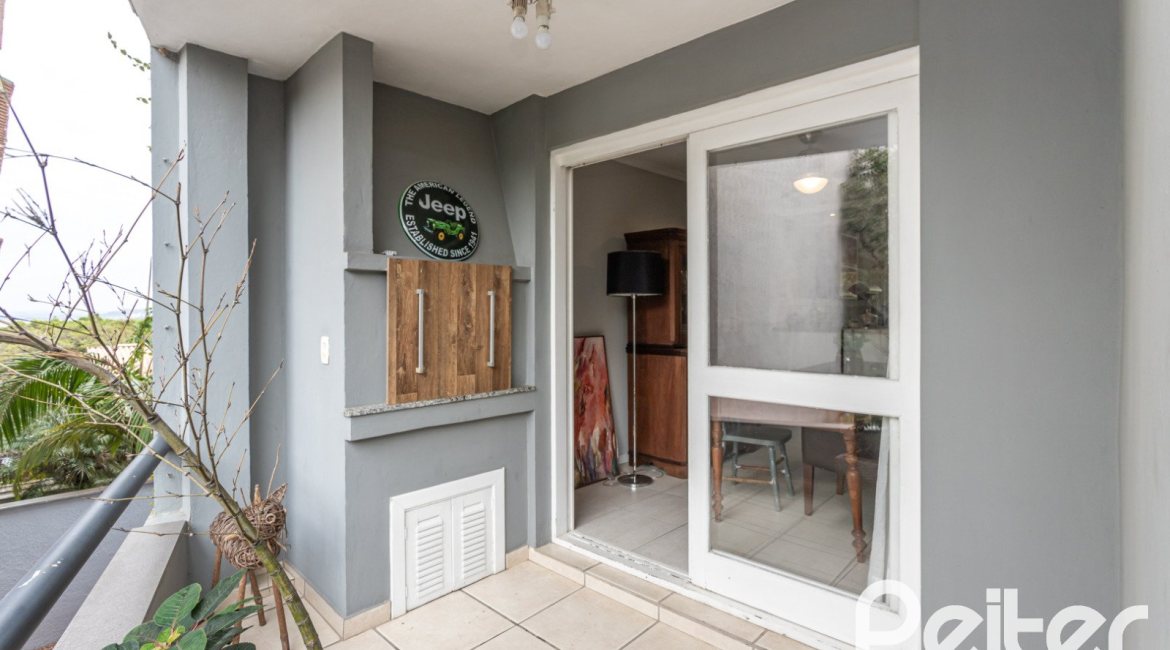 Casa em Condomínio à venda com 223m², 3 dormitórios, 1 suíte, 2 vagas, no bairro Jardim Isabel em Porto Alegre