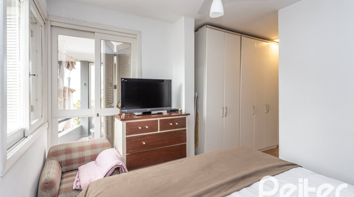 Casa em Condomínio à venda com 223m², 3 dormitórios, 1 suíte, 2 vagas, no bairro Jardim Isabel em Porto Alegre