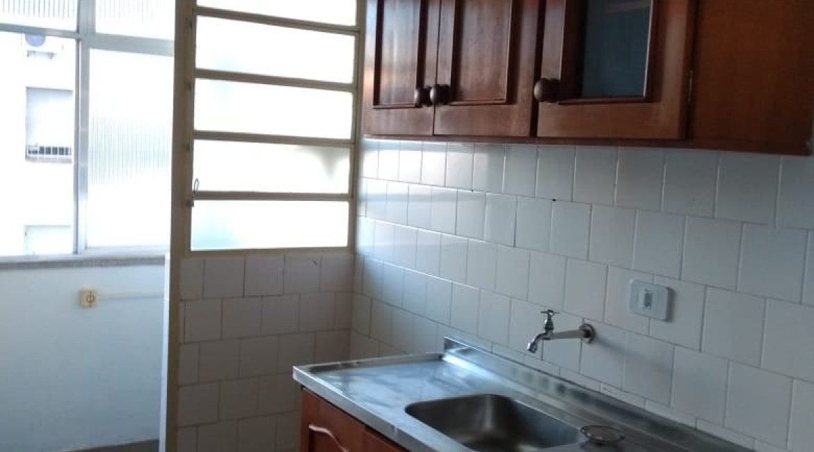Apartamento à venda com 39m², 1 dormitório, 1 vaga, no bairro Cristal em Porto Alegre