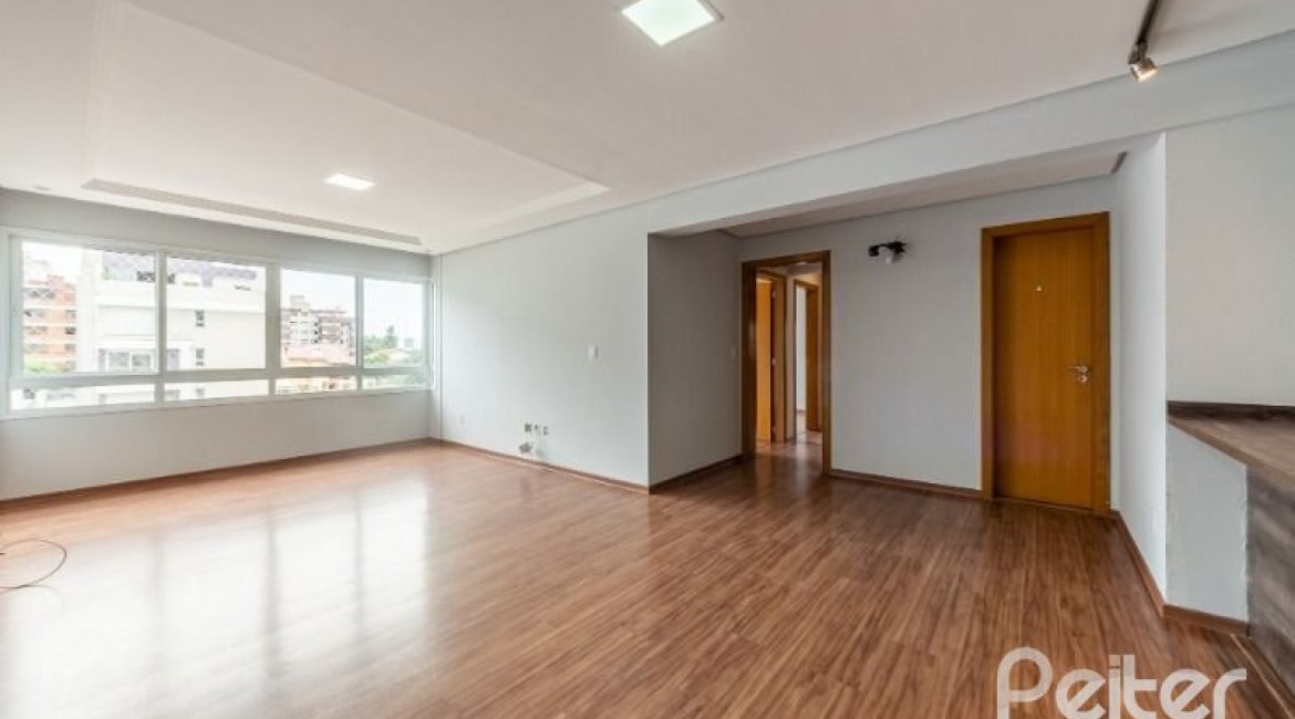Apartamento à venda com 102m², 3 dormitórios, 1 suíte, 2 vagas, no bairro Tristeza em Porto Alegre