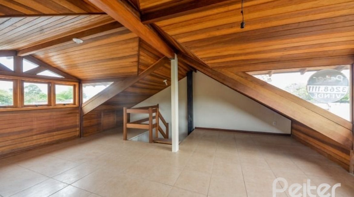 Casa em Condomínio à venda com 168m², 3 dormitórios, 1 suíte, 4 vagas, no bairro Ipanema em Porto Alegre