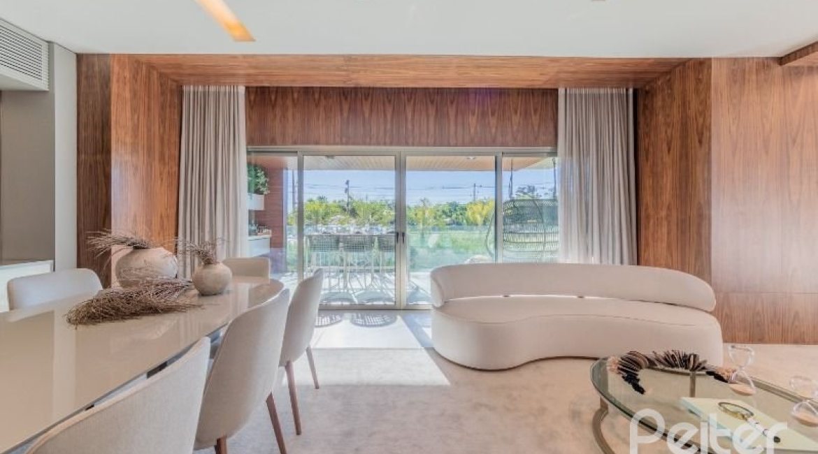 Apartamento à venda com 543m², 4 dormitórios, 4 suítes, 5 vagas, no bairro Golden Lake em Porto Alegre