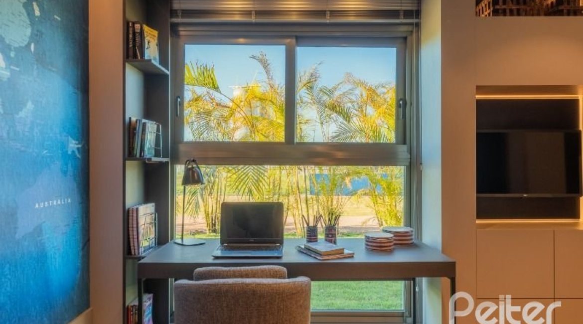 Apartamento à venda com 543m², 4 dormitórios, 4 suítes, 5 vagas, no bairro Golden Lake em Porto Alegre