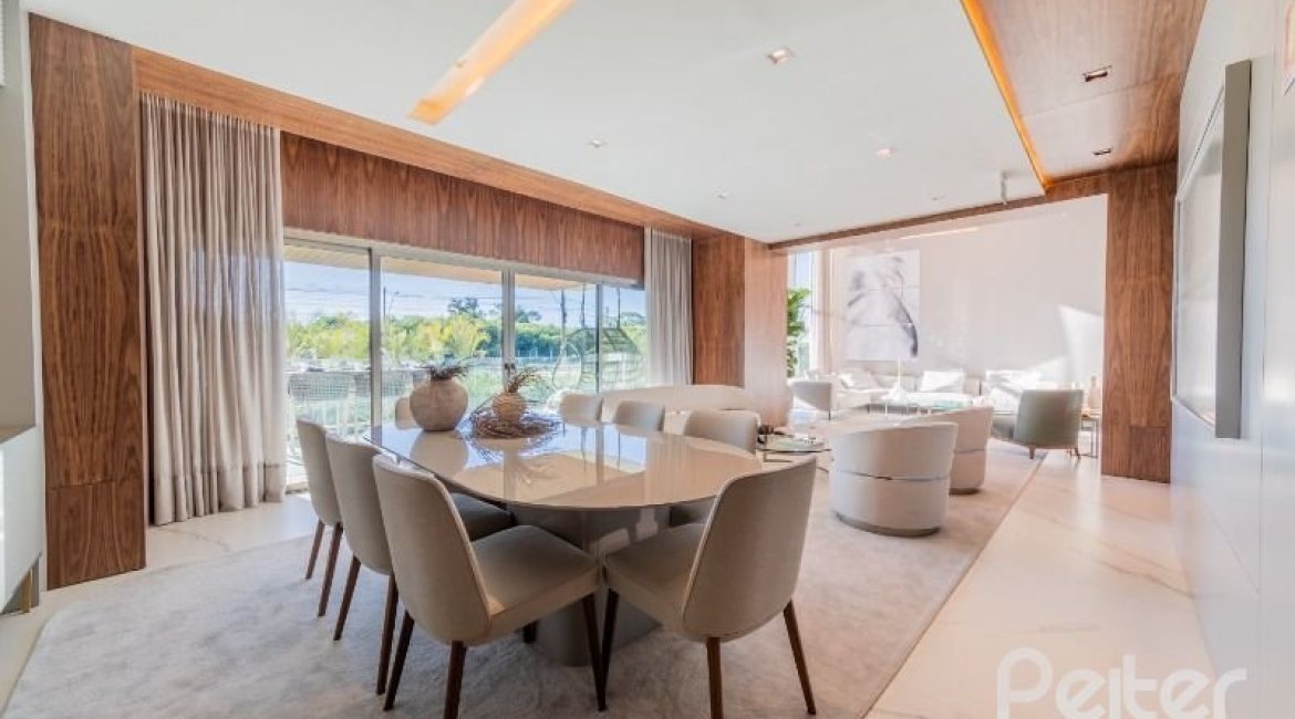 Apartamento à venda com 543m², 4 dormitórios, 4 suítes, 5 vagas, no bairro Golden Lake em Porto Alegre
