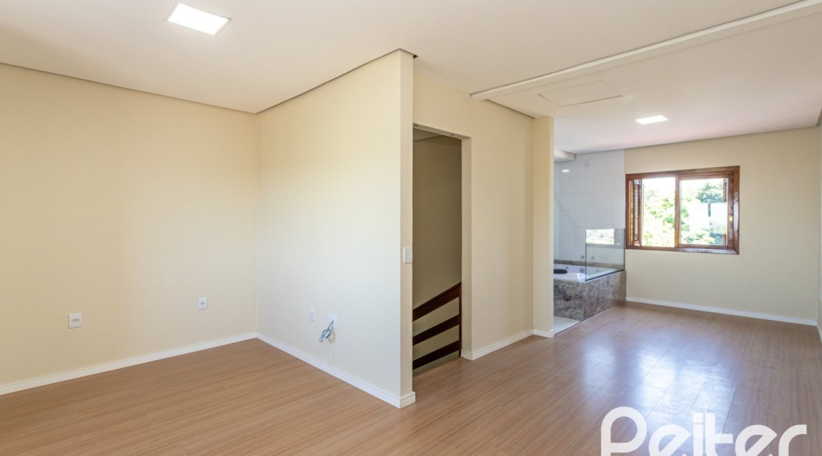 Casa à venda com 186m², 3 dormitórios, 3 suítes, 2 vagas, no bairro Espírito Santo em Porto Alegre